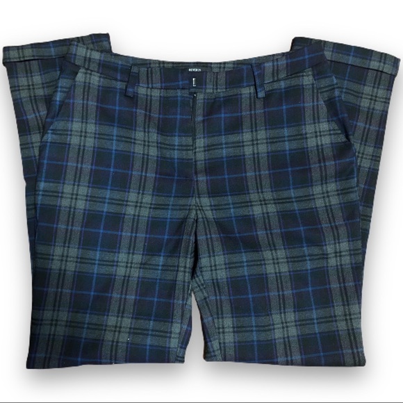 Forever 21 | Women's Plaid Ankle Pants - Picture 2 of 9